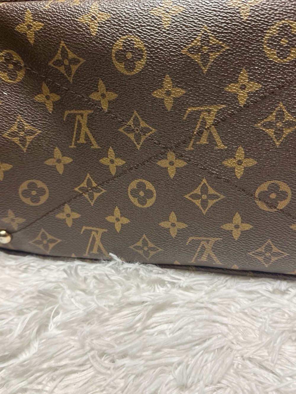 Louis Vuitton Monogram Shoulder Bag in Brown and Gold